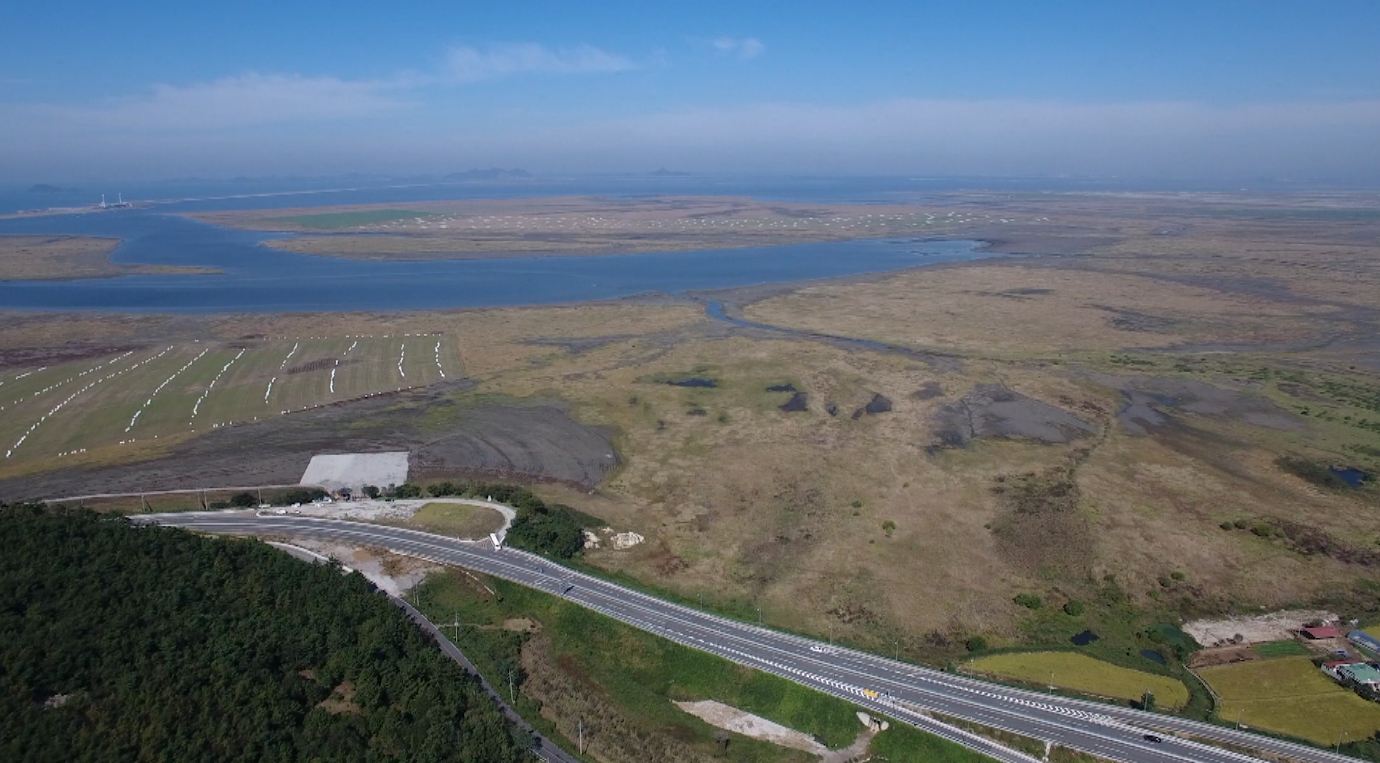 잼버리 총예산 1,350억..청소년리더센터 활용 문제 지적