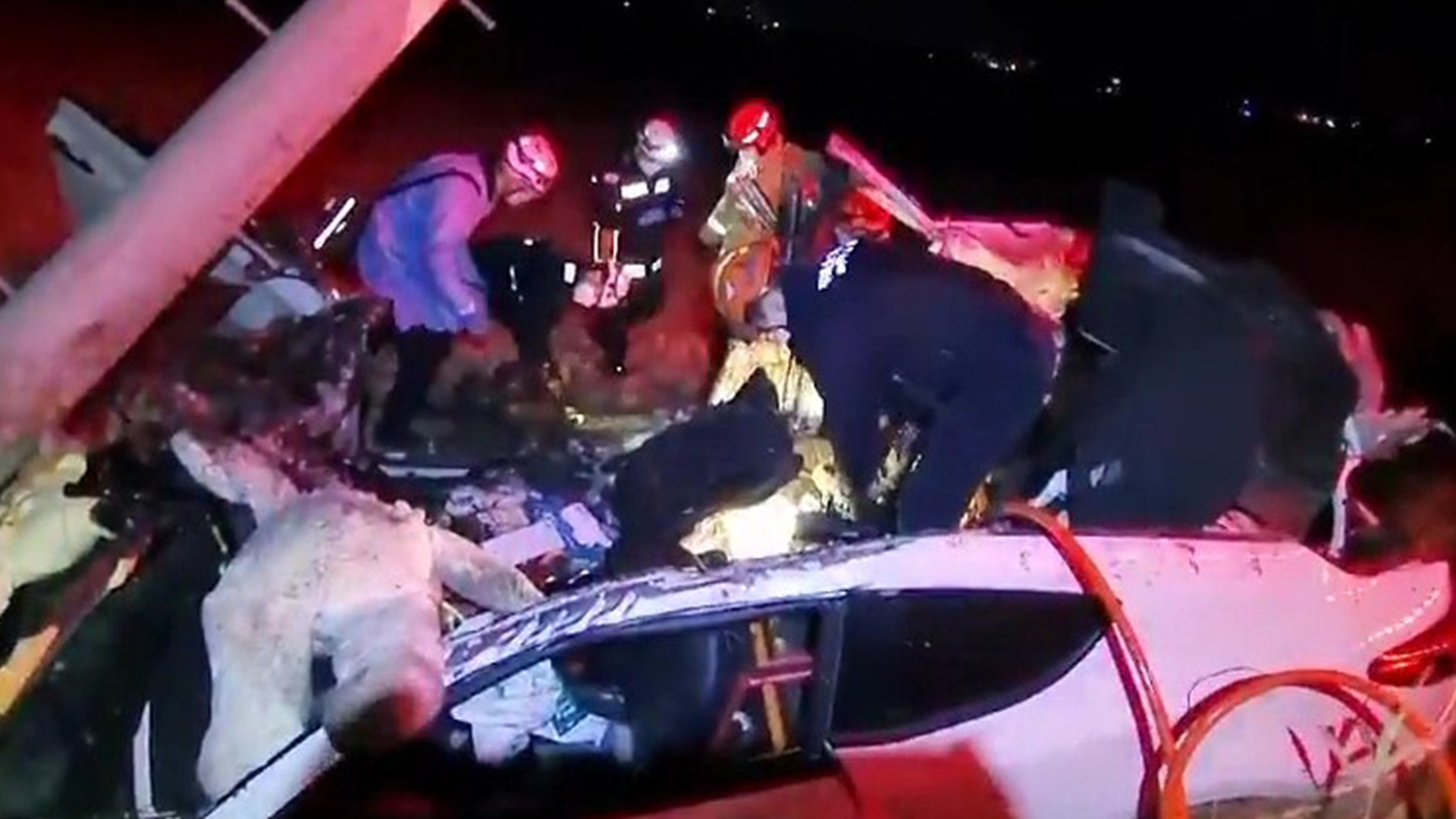 음주 차량 가드레일 들이받고 추락..2명 사망·2명 부상