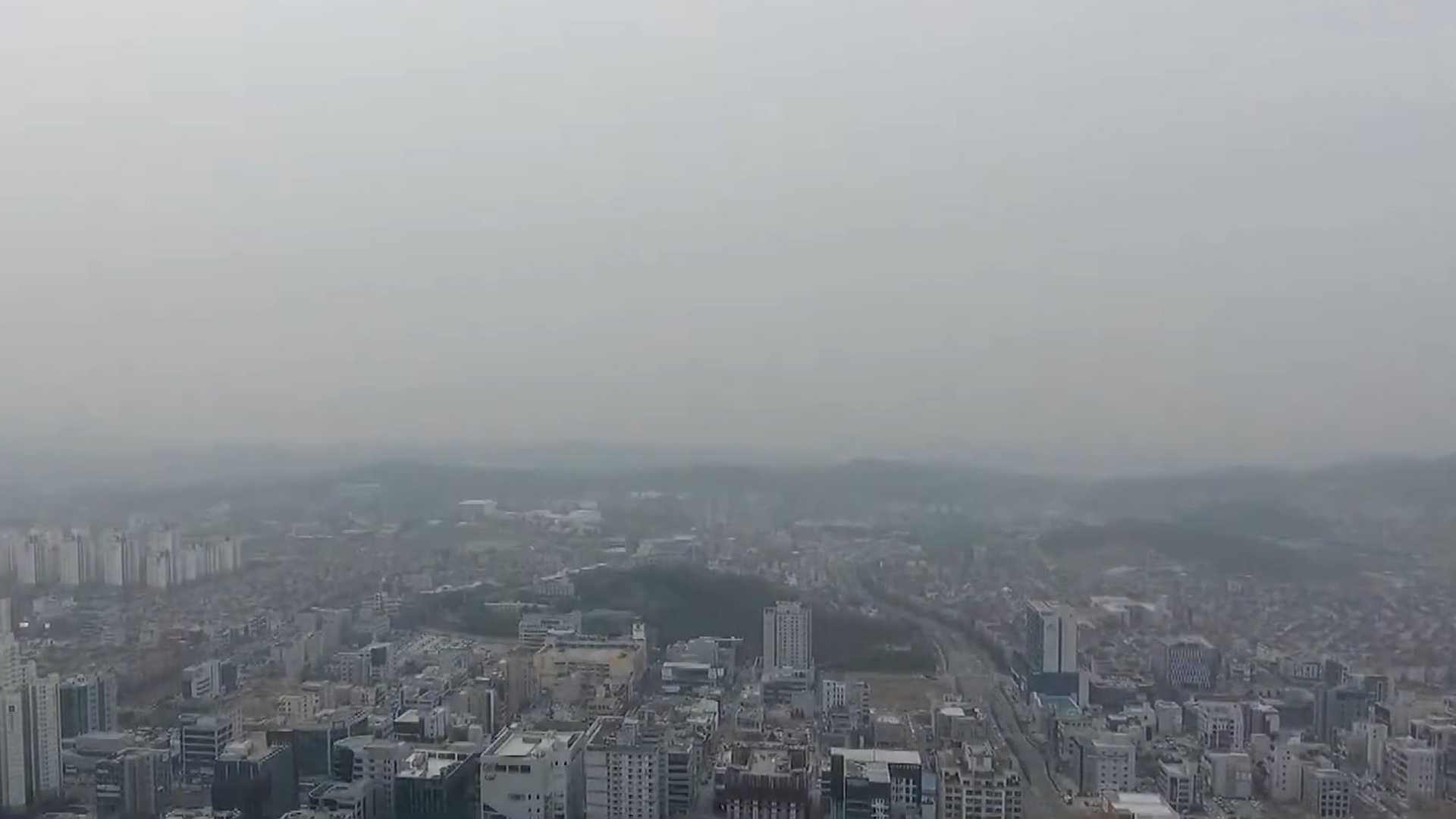 김제 등 초미세먼지 '매우 나쁨'..저녁부터 최대 3cm 눈