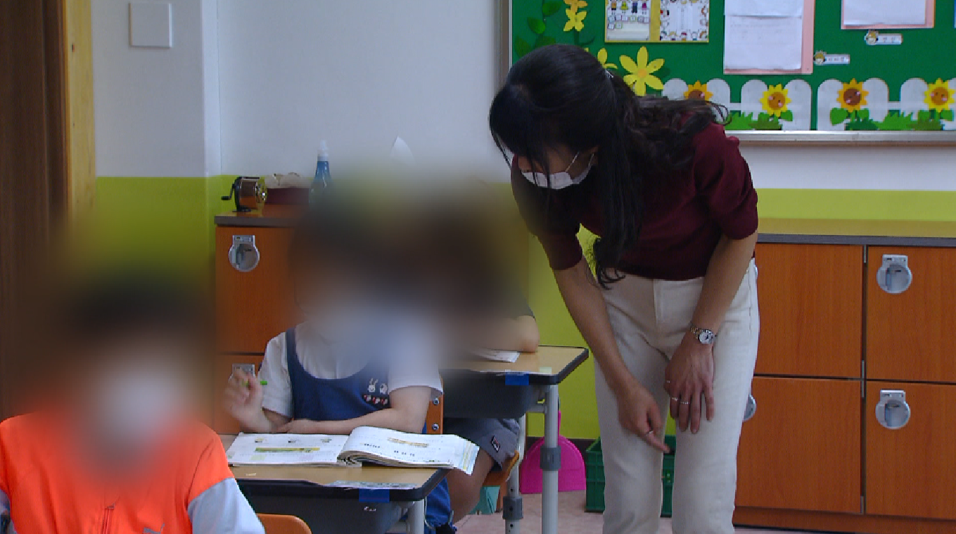 초등교사 선발 75%가 여성..지원도 여성이 2배  이상