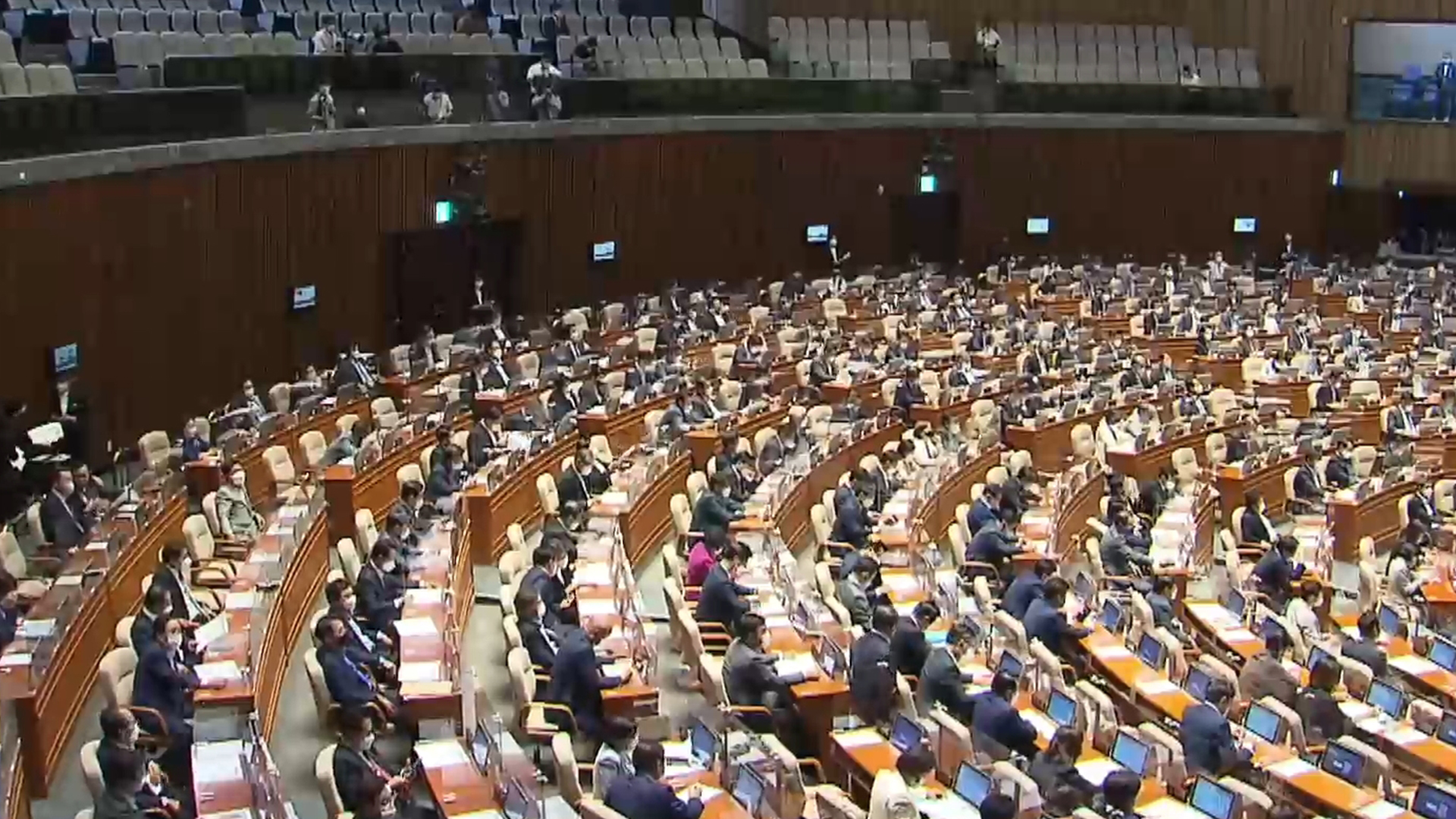 안갯속 선거구제 개혁..사라지는 소수정당