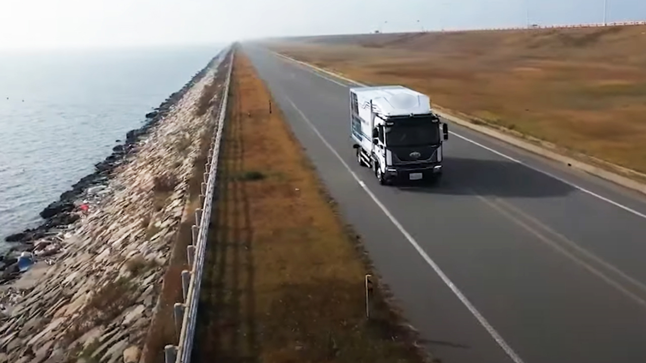 새만금에 자율주행 상용차 실증 위한 인프라 조성