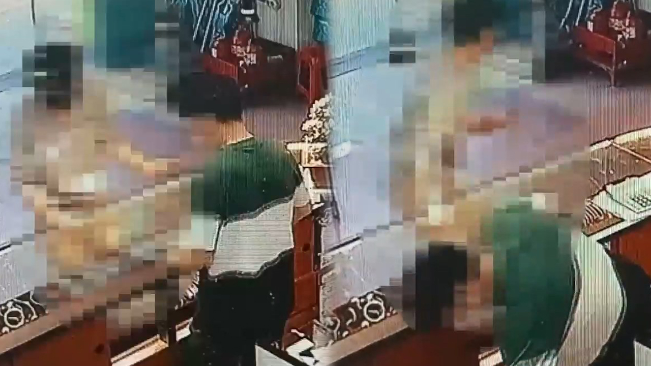 금은방에서 팔찌를 차고 달아난 10대 4명 붙잡혀