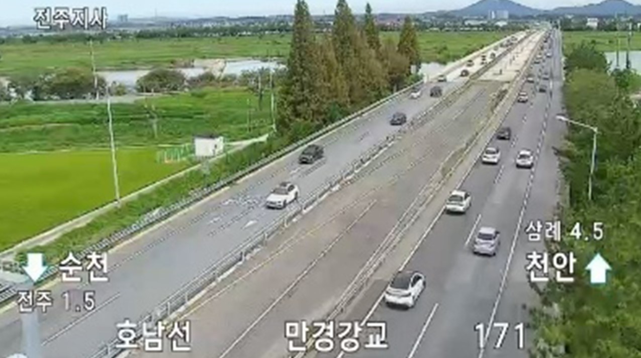 귀경길 정체.. 오전 10시 기준 전주→서울 '4시간 16분'
