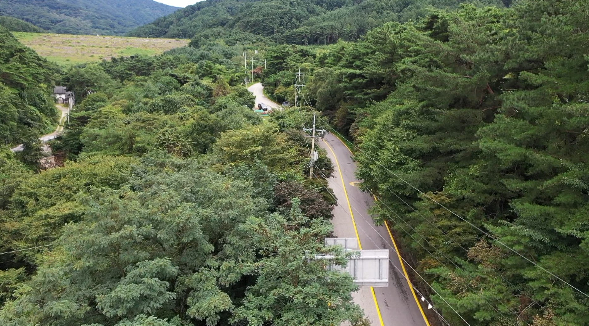 지리산에 첫 산악열차.. 환경훼손은?