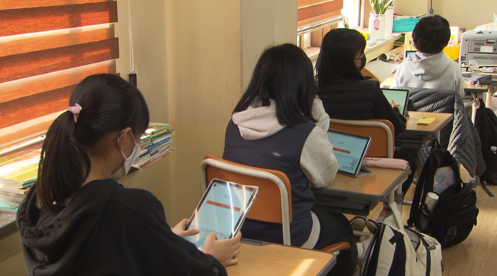 전북교육청, 초 6년 스마트기기 '웨일북' 지급