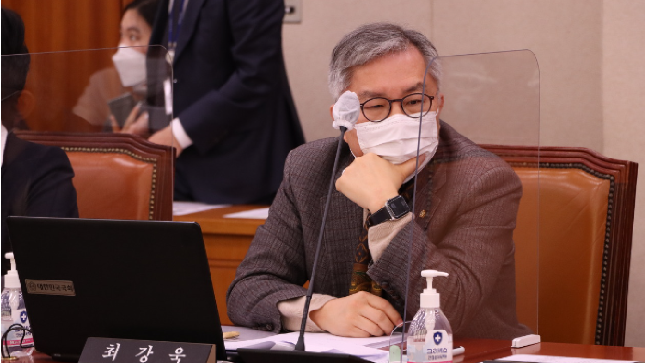 대법원, 허위 인턴 최강욱 의원 사건 전원합의체 회부