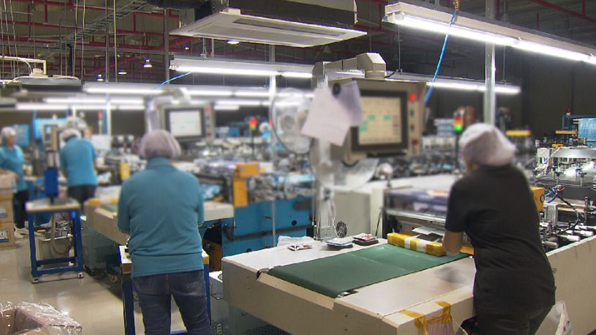 11월 고용률 64.6%..취업자 100만 명대 회복