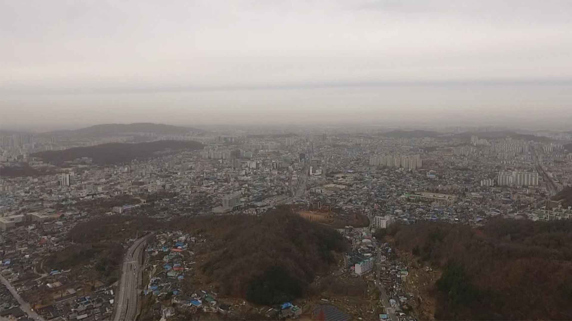 미세먼지 '나쁨'..종일 흐린 날씨 이어져