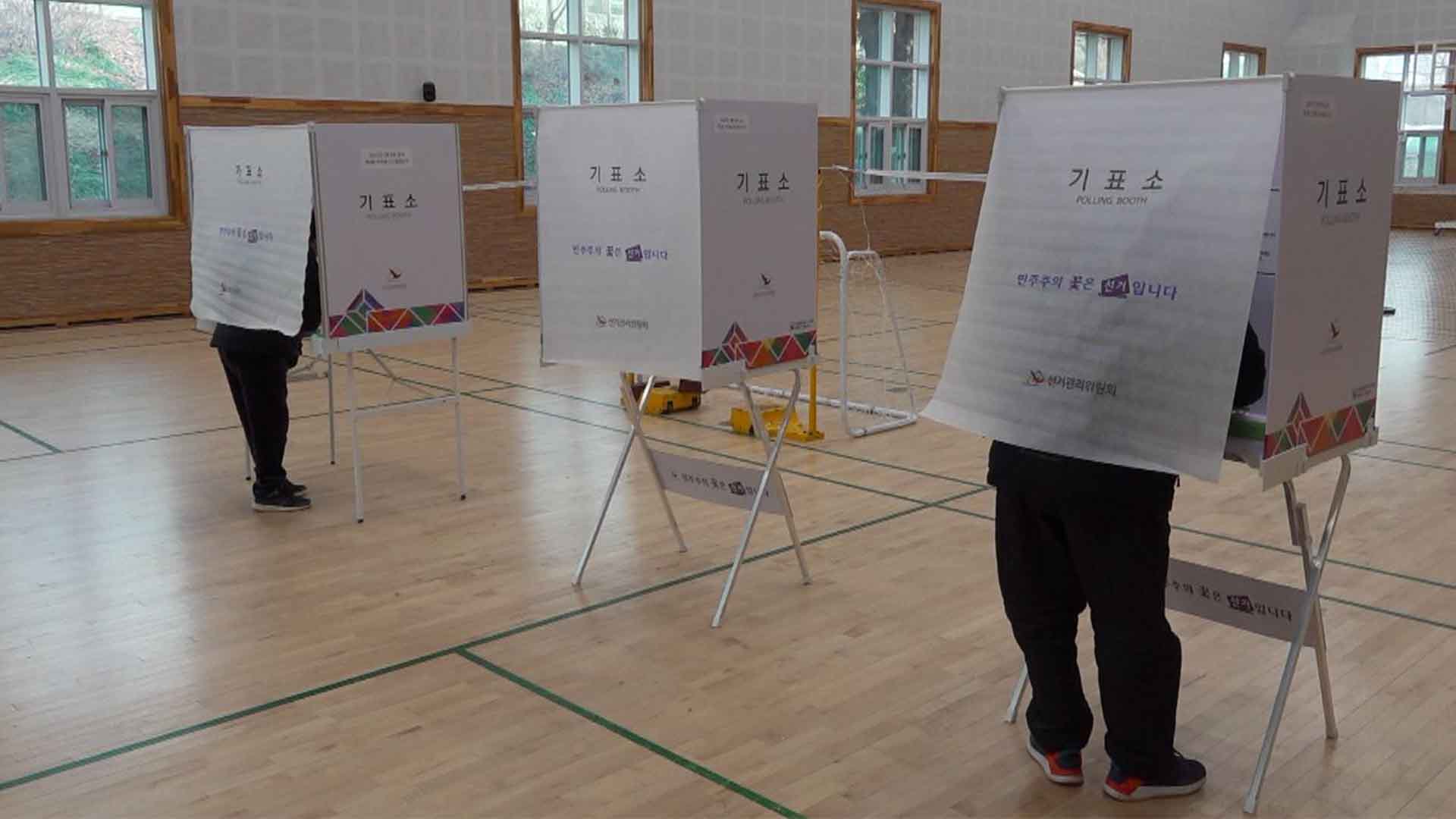 오후 3시 전북 사전투표율 33.58%.. 전국 평균보다 7% P 이상 높아