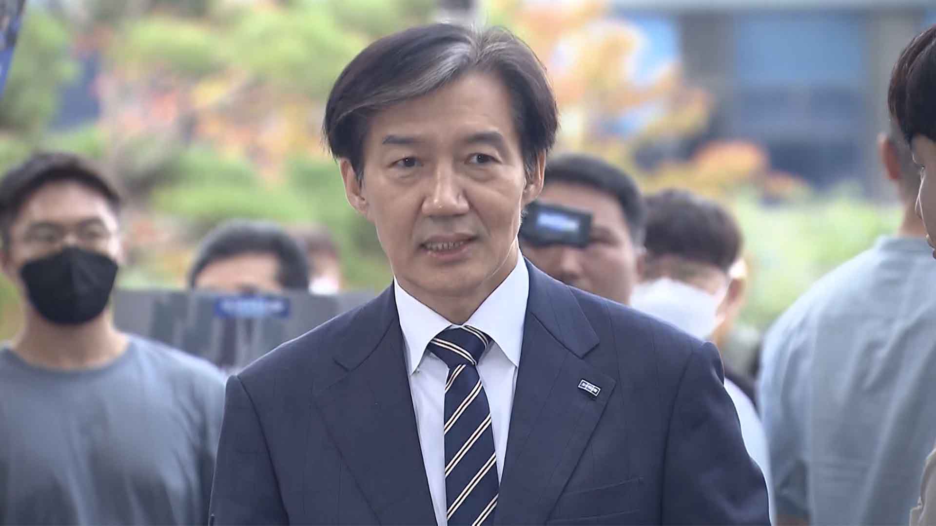 [2보] 검찰 출석한 조국 