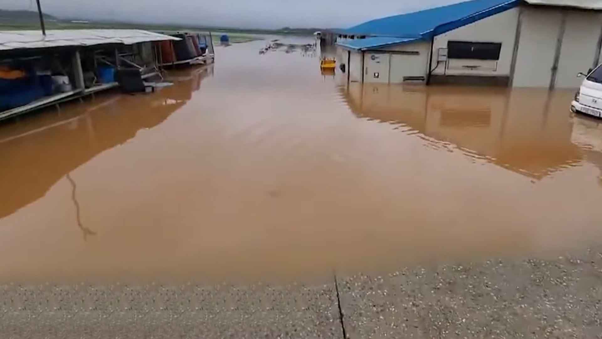 익산시, 집중호우 타격 소상공인, 상가당 200만 원씩 지원
