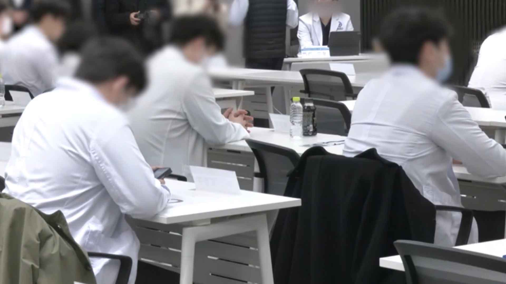 전북대, 의대생 735명 휴학 신청 '승인'