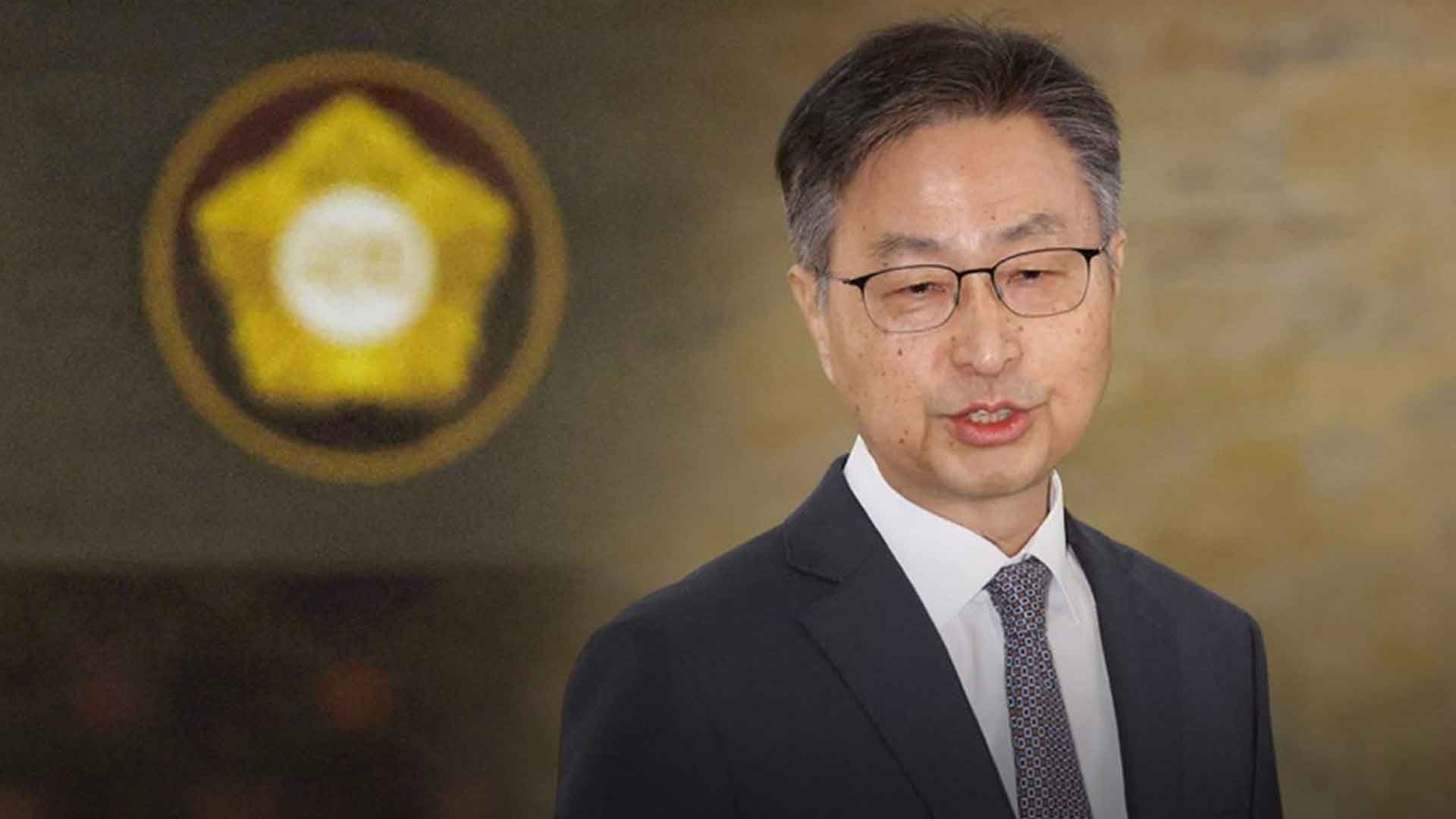 사상 첫 감사원장 탄핵·최재해 직무정지.. 중앙지검장도 직무정지