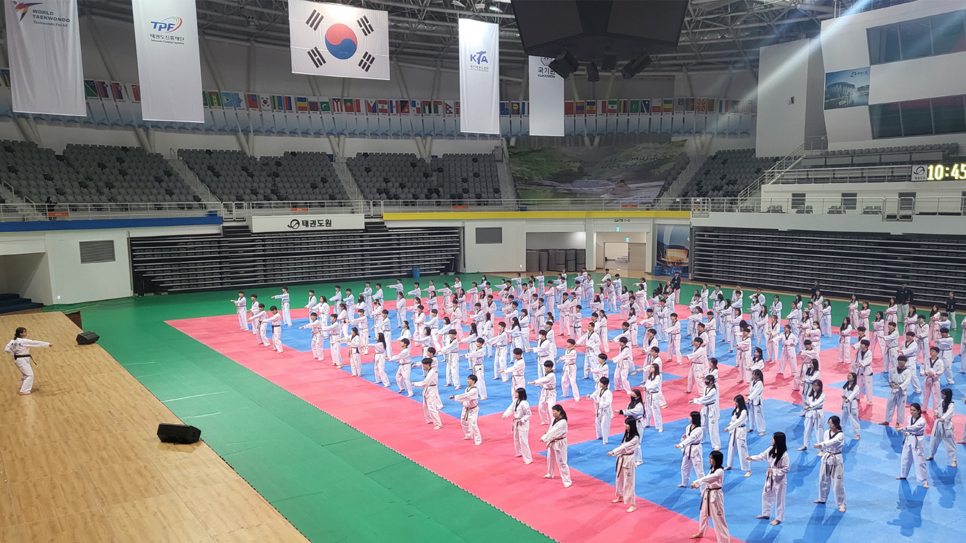 전국 태권도 우수 선수들 동계 훈련도 무주에서
