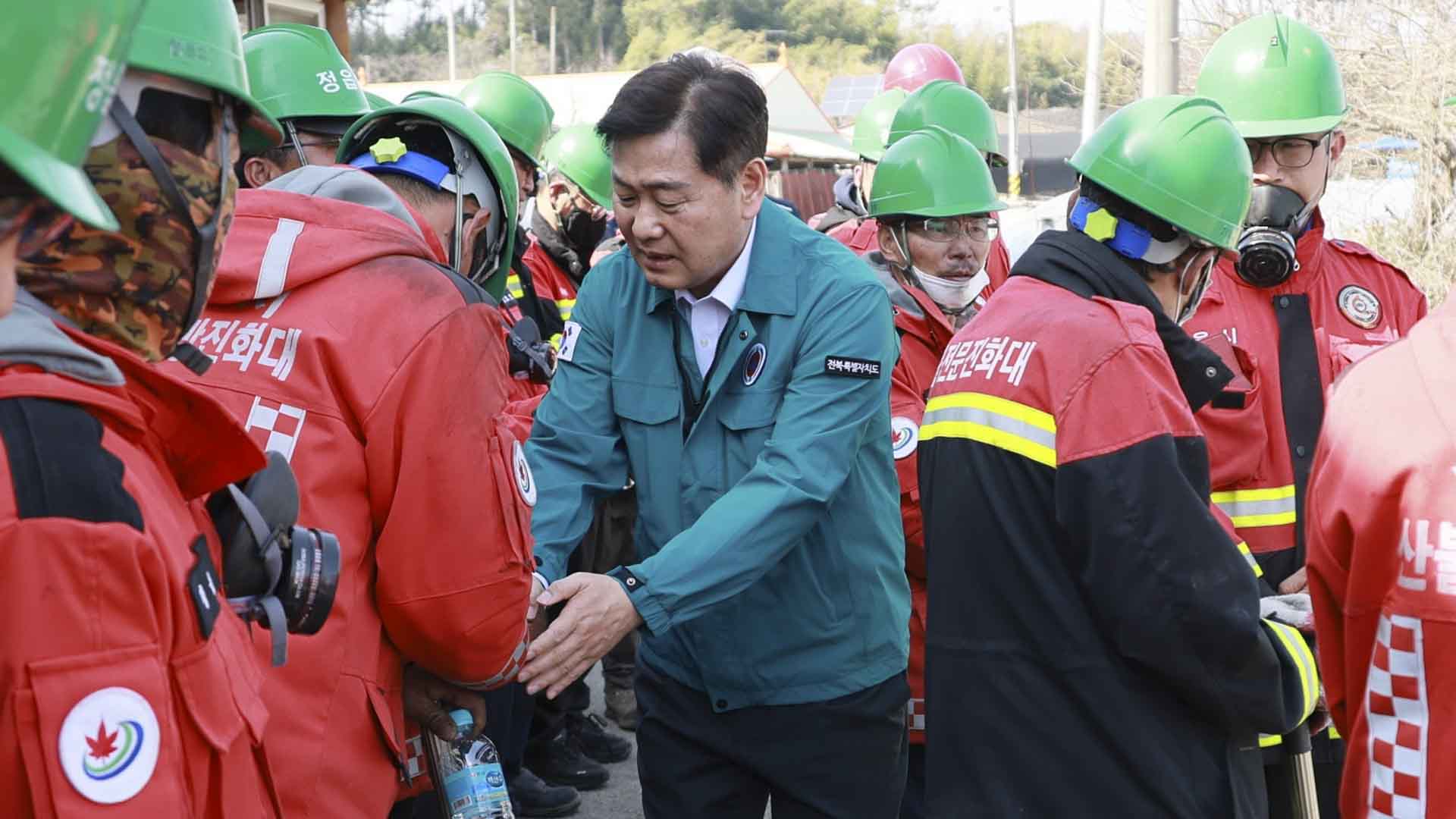 김관영 지사, 정읍 산불 피해 이재민 위로.. 지원 약속