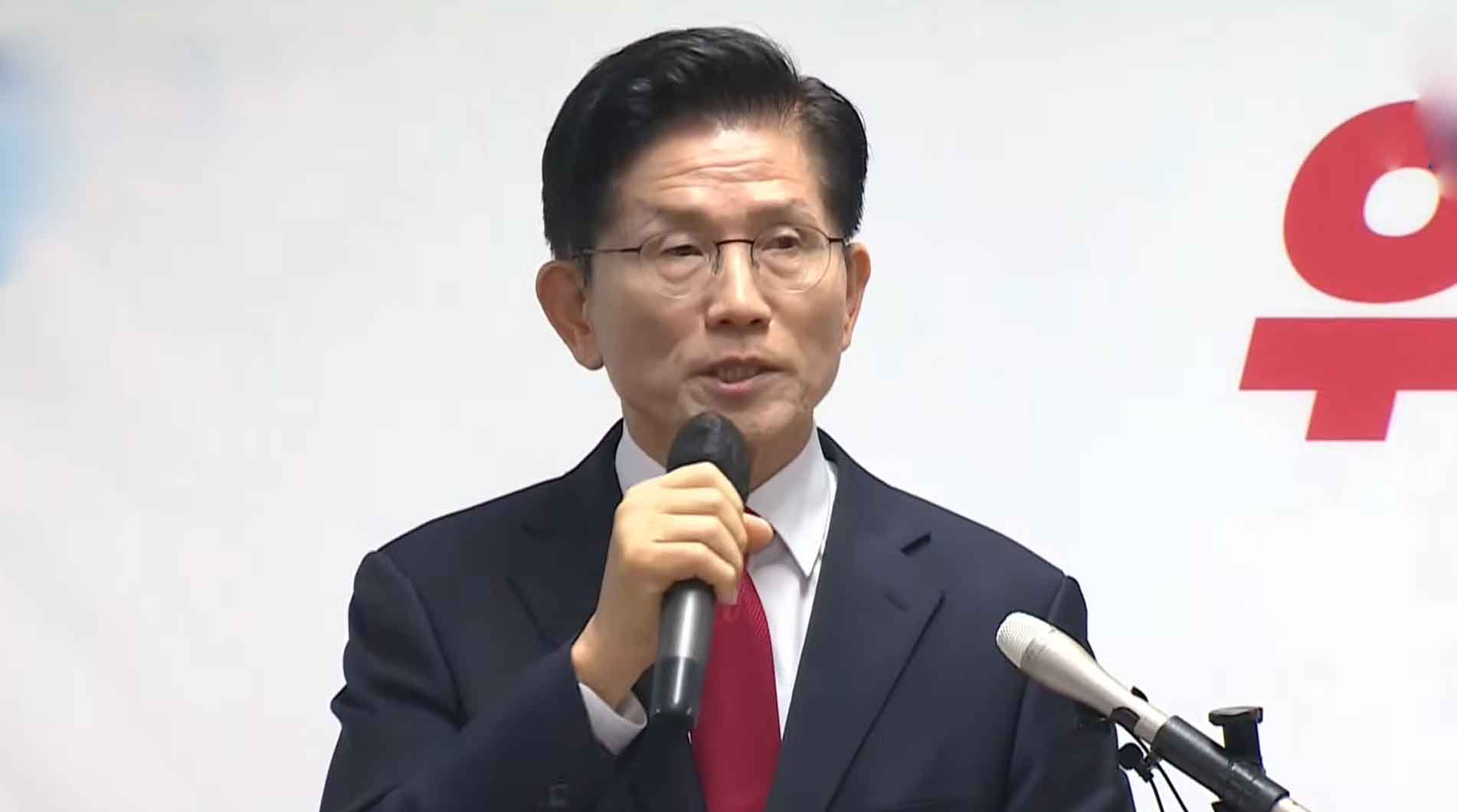 김문수, 오늘 저녁 박근혜 전 대통령 만난다