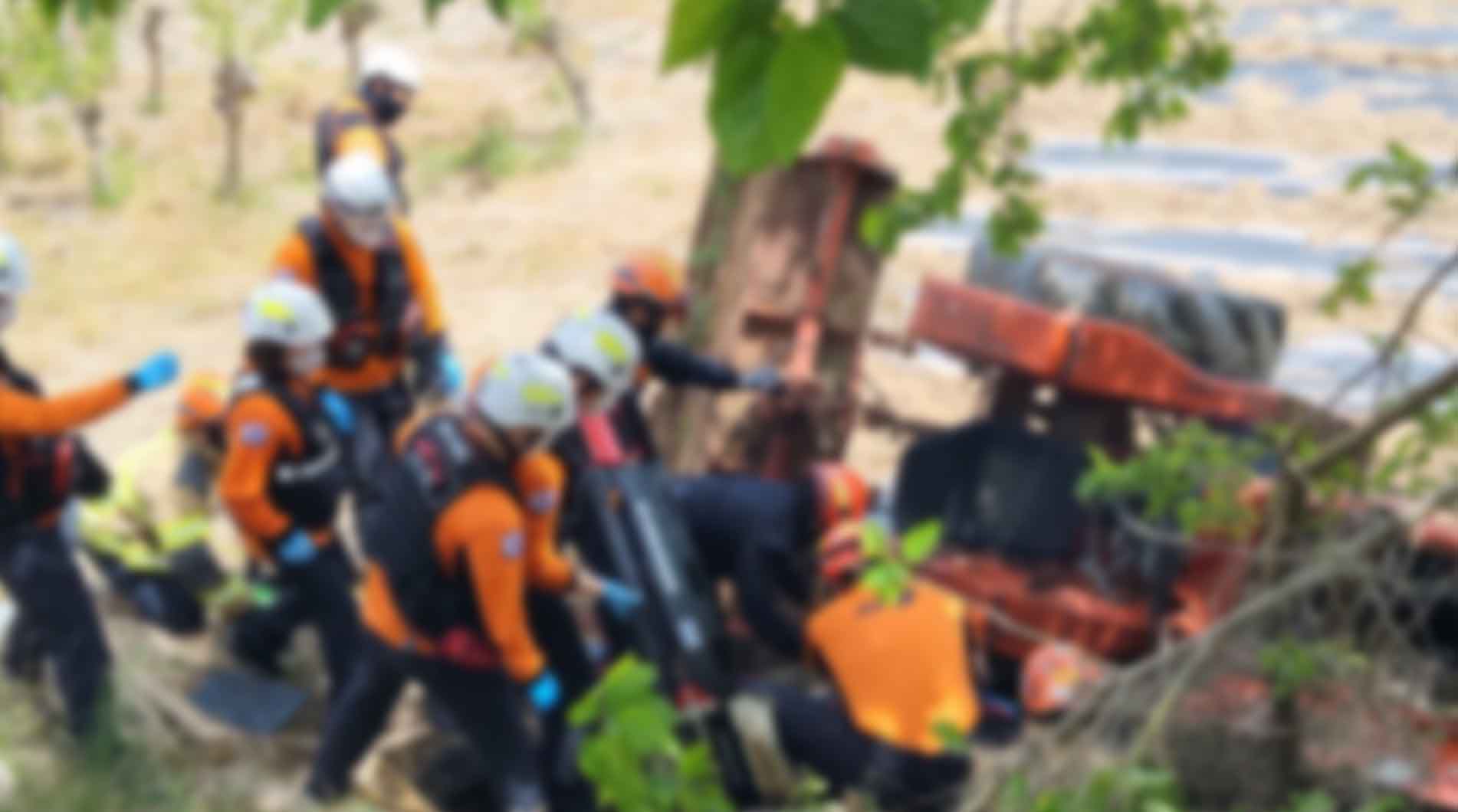 콩밭 갈던 트랙터에 깔려 60대 숨져.. 농기계 사고 잇따라