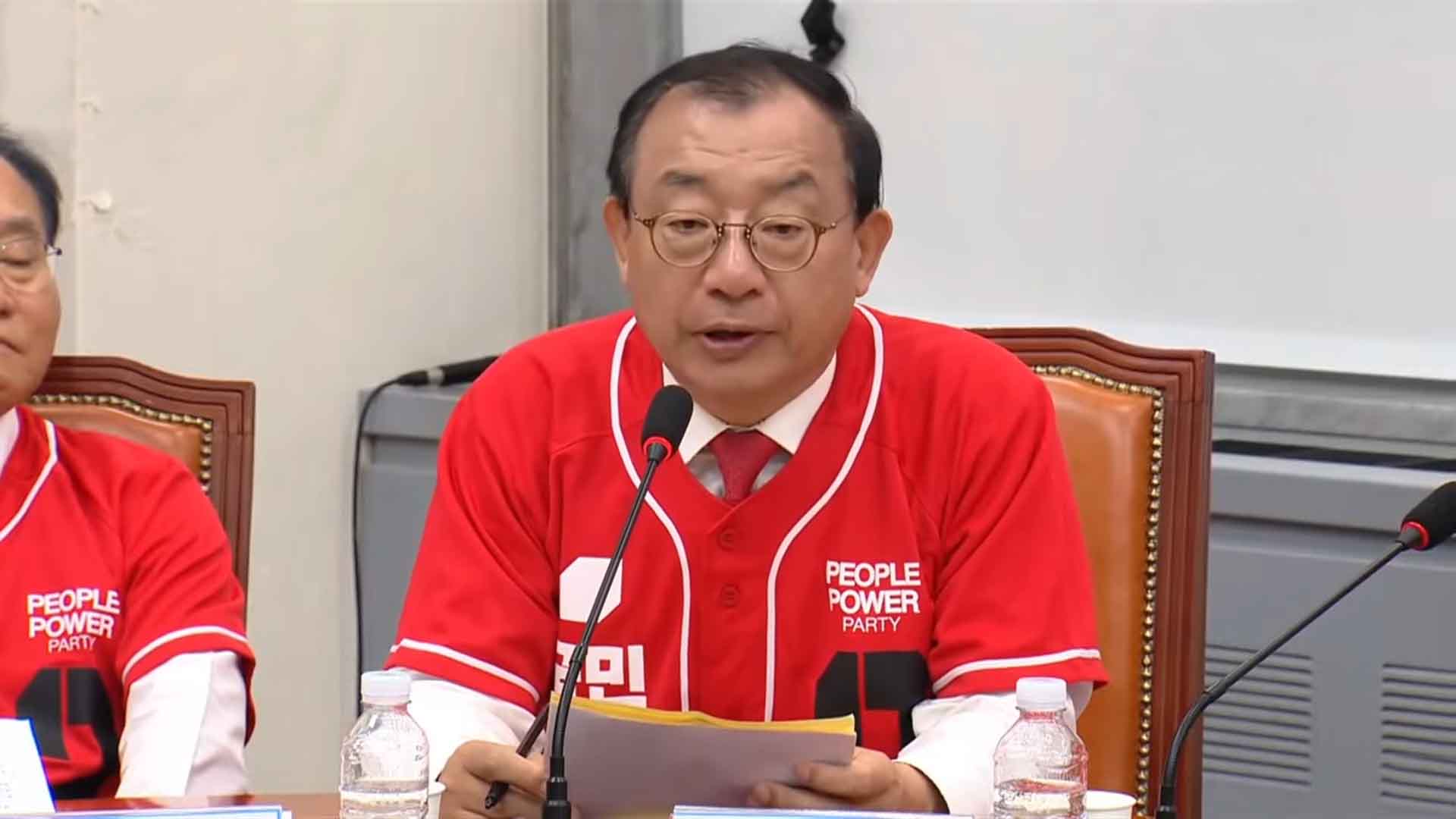 이정현 “국힘, 尹 자진 탈당 권고하고 계엄 사과해야”