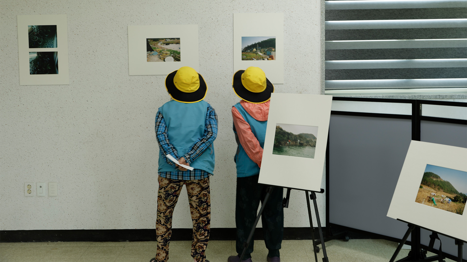 군산시, 방축도 주민 사진전 '내 마음의 방파제' 상설 전시