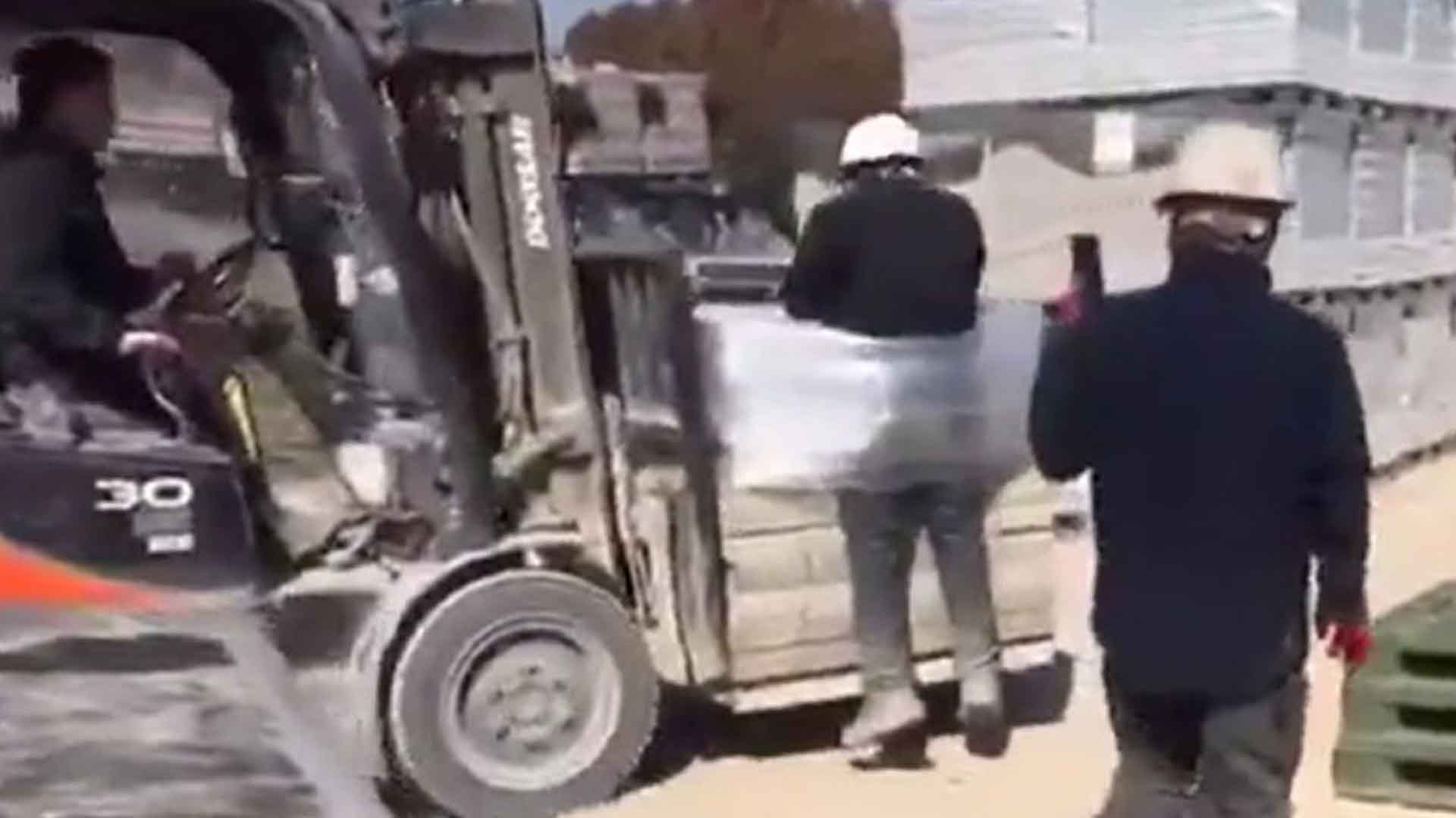 지게차에 묶인 외국인 노동자.. 李 대통령 “눈을 의심했다”