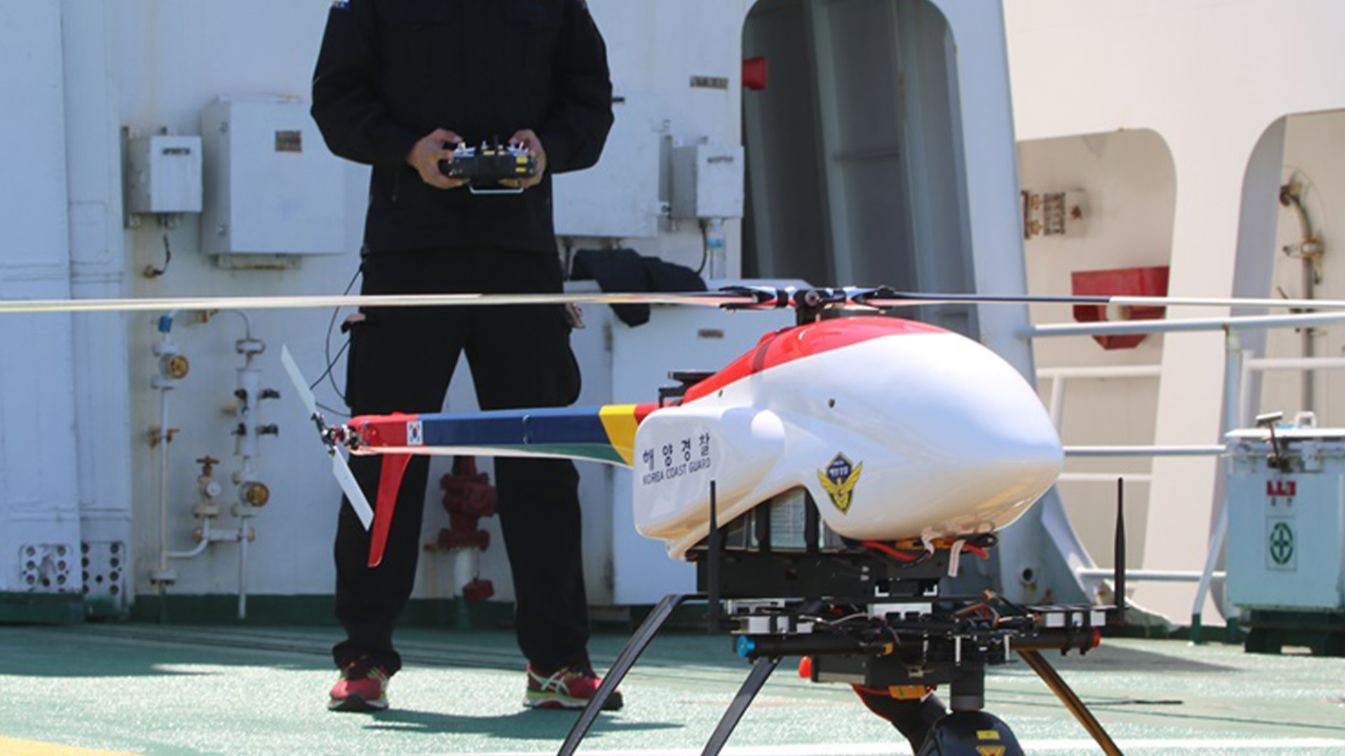 군산해경, 무인기 2대 투입해 감시 활동 강화