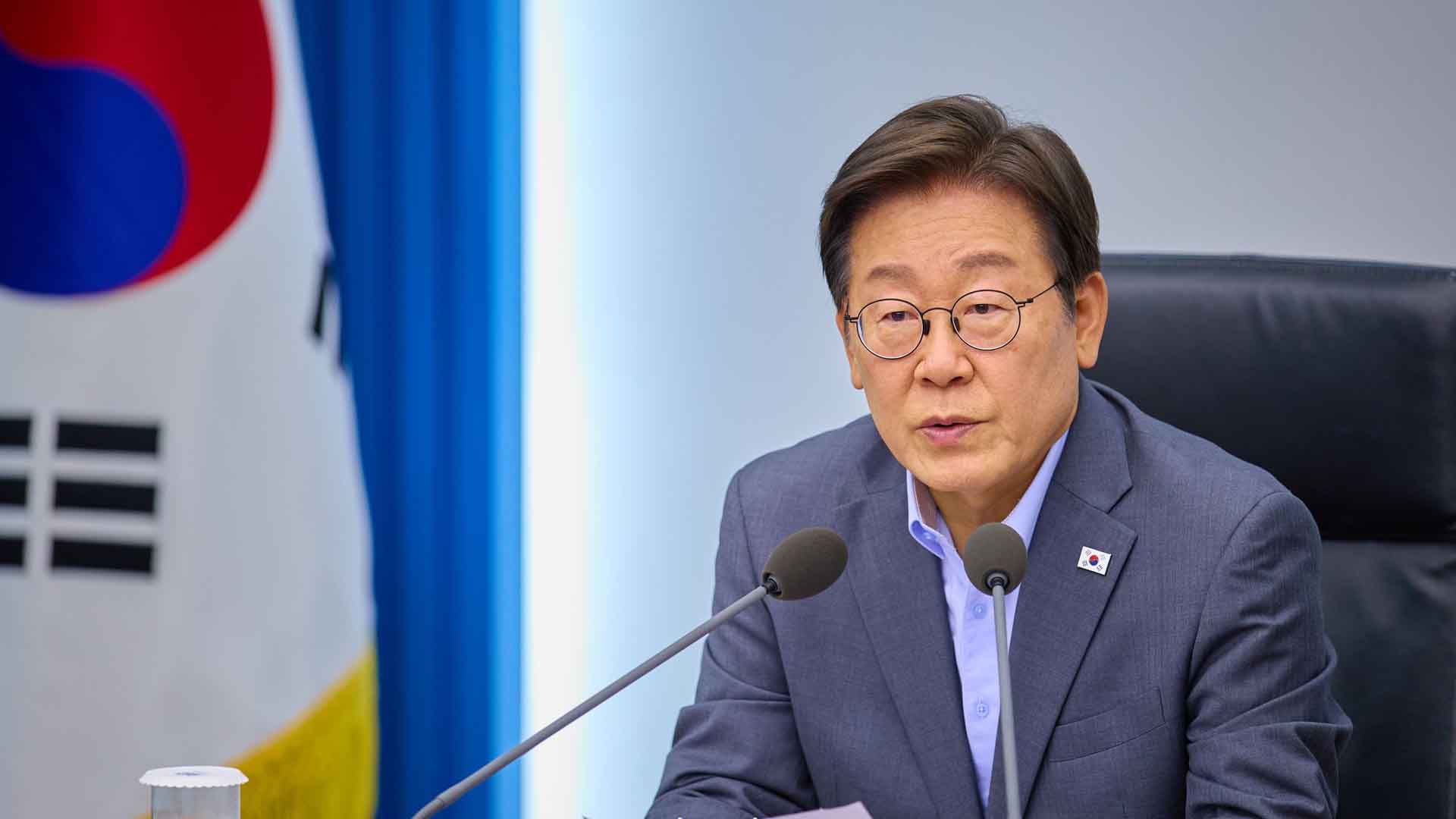 李 대통령 국정수행 '잘한다' 64.6% '잘못한다' 30%