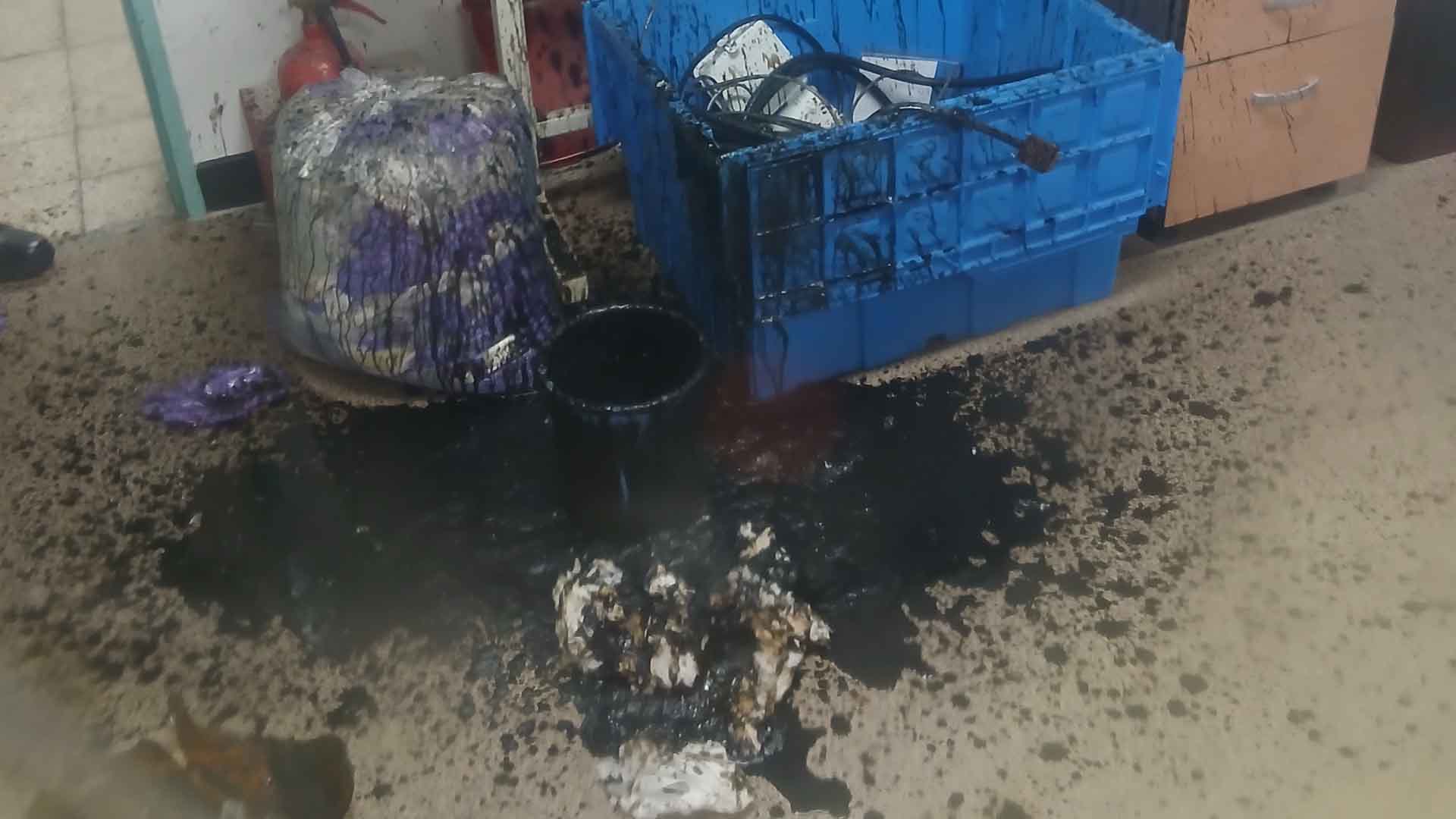 전북대 반도체 연구소에서 황산 2리터 누출.. 인명피해 없어