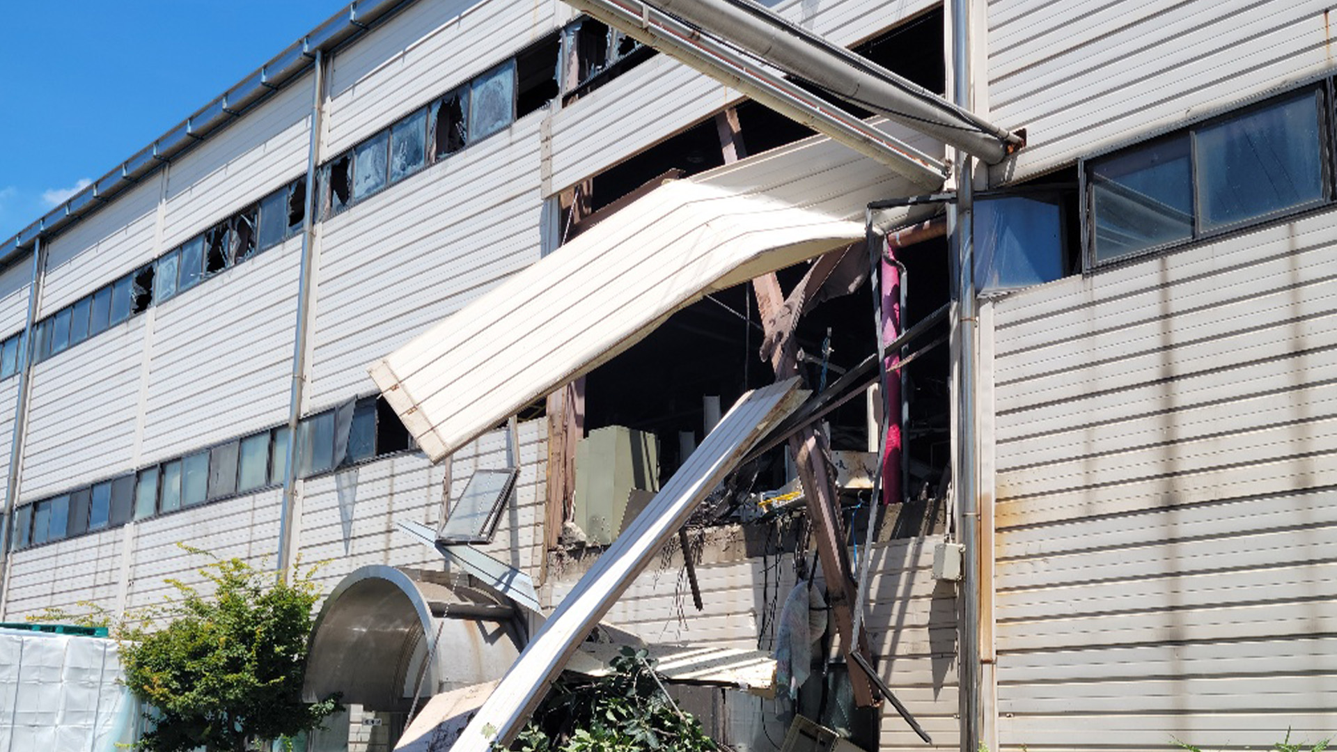 여과지 공장 폭발 사고 휘말린 50대 노동자, 15일 만에 사망