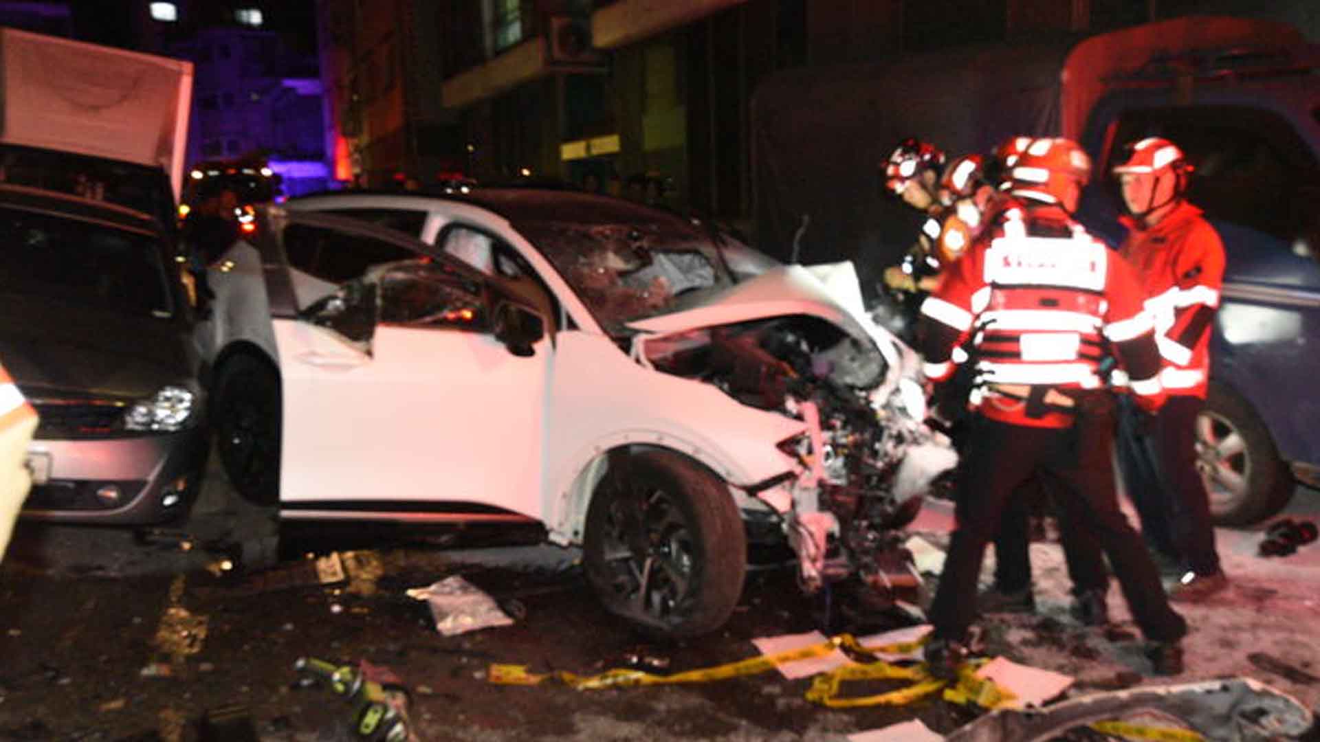 대리기사 운전 중 건물로 돌진.. 함께 타고 있던 차주 사망