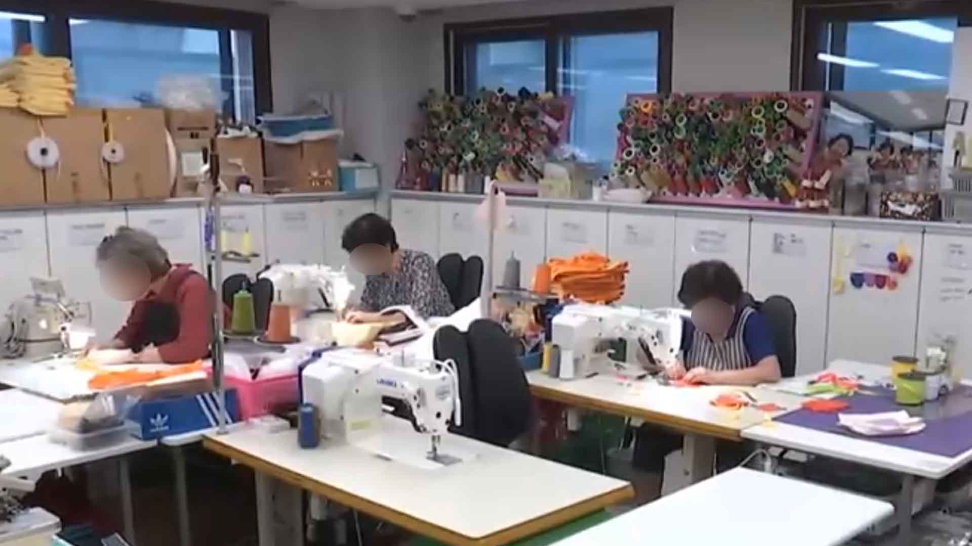 고령층 경제활동인구 1000만 명 돌파... '생활비 보태기 위해'