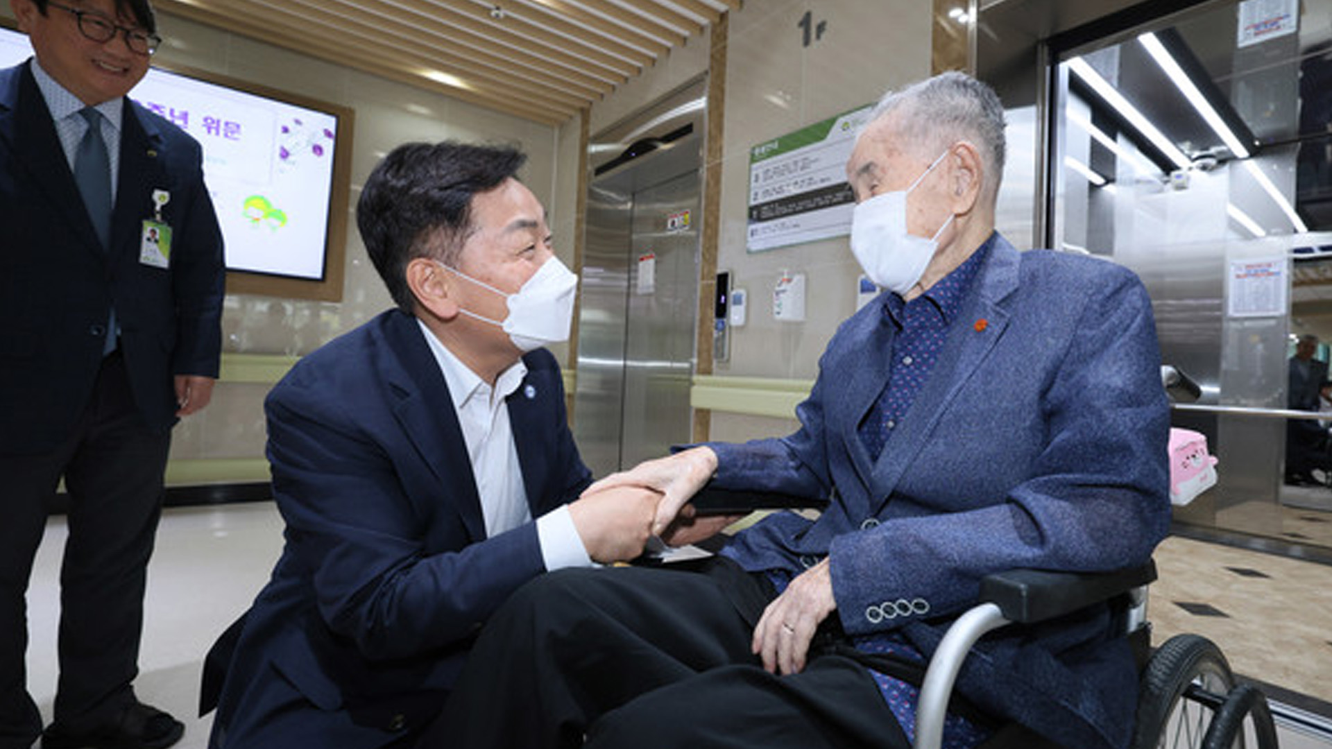 김관영 지사, 광복절 맞아 이석규 애국지사 위문