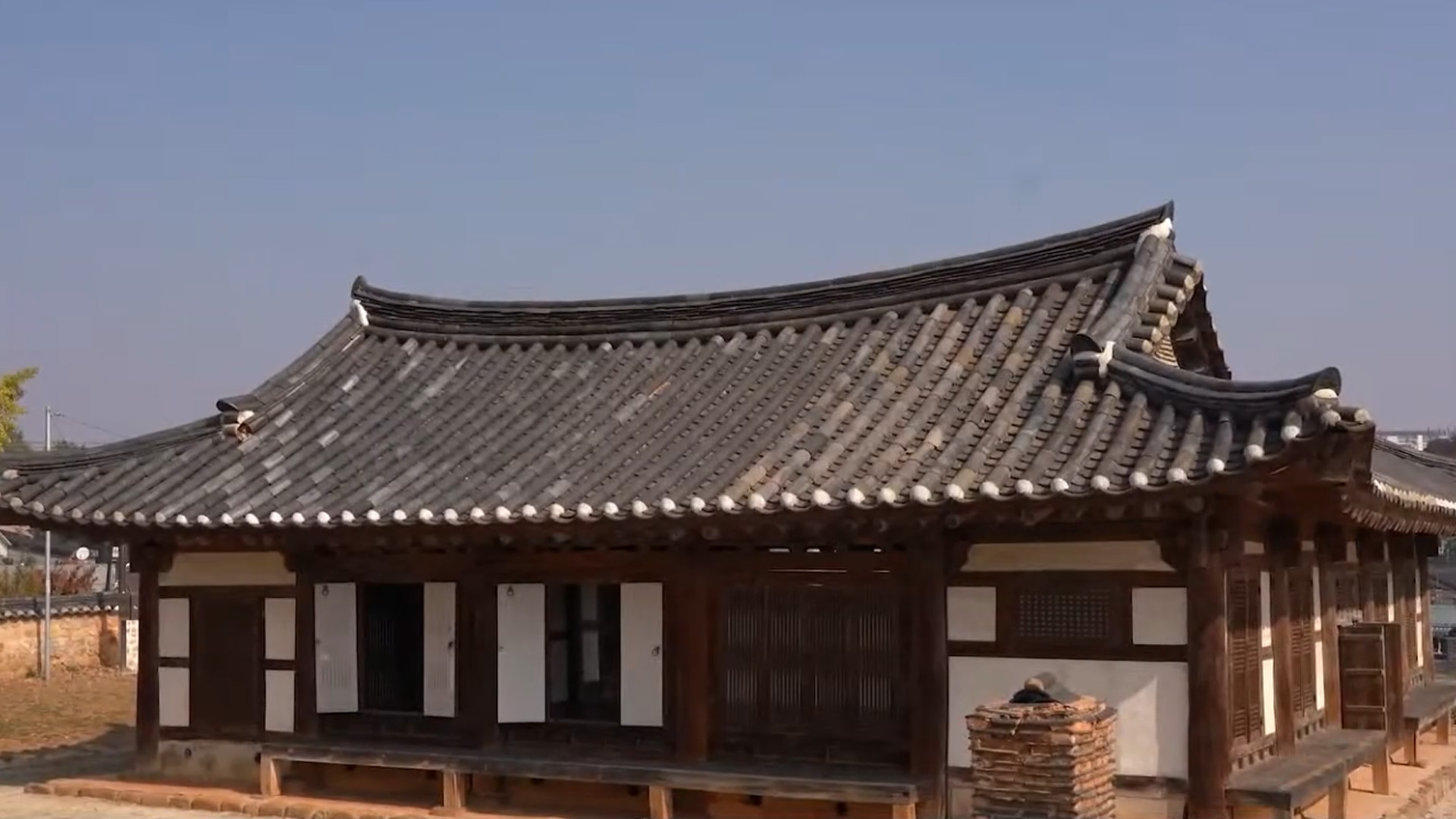 '일제가 철거' 김제관아 외삼문, 100년 만에 복원 [글로컬소식]