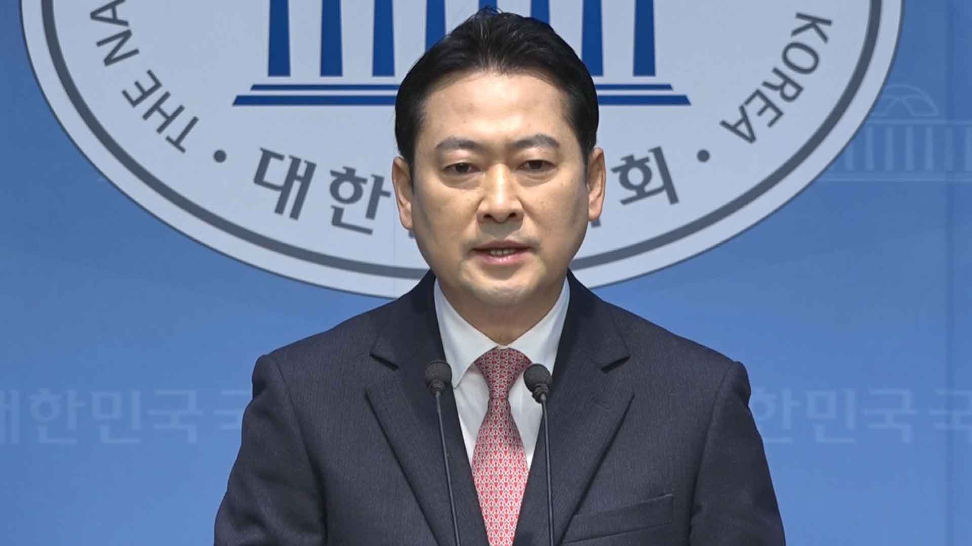 장동혁 ‘윤석열 면회 가서는 안된다’ 53% ‘가야 한다’ 30%