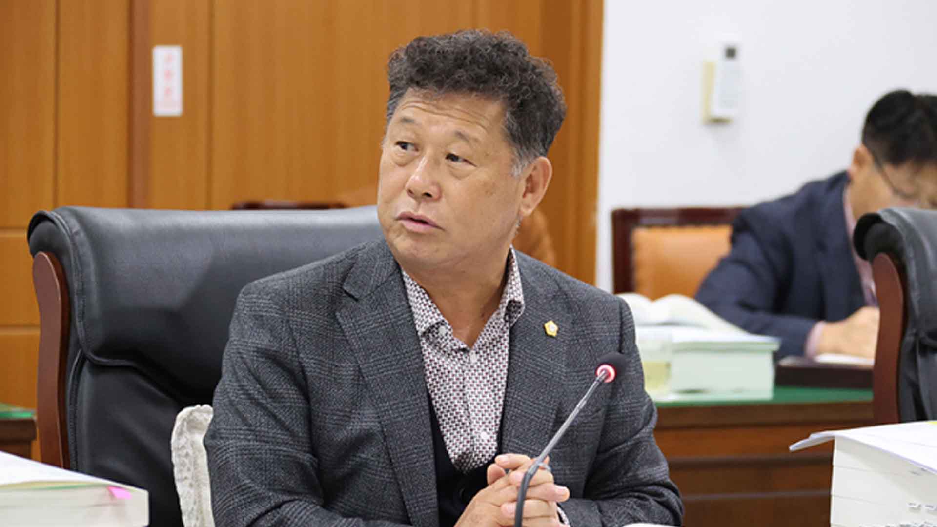 '여직원 추행 의혹' 차남준 고창군의회 부의장..윤리특위는 