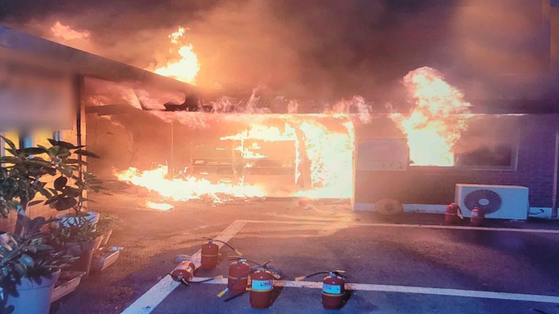 진안 아동센터 화재.. 쓰레기 소각 불 추정