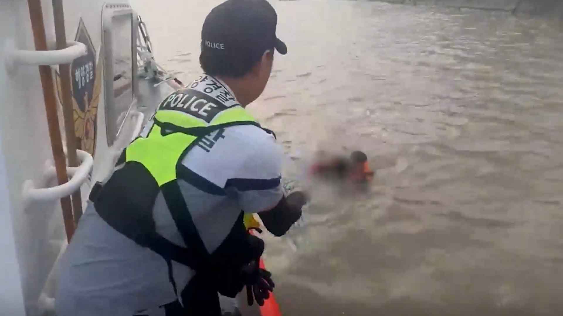 친구 구하려 바다에 뛰어든 10대 사흘만에 발견