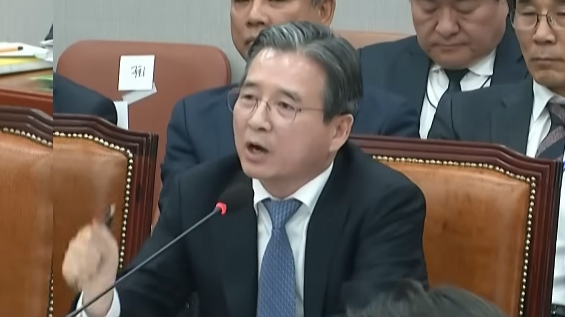 [속보] 김용범-김은혜 충돌에.. 국힘 