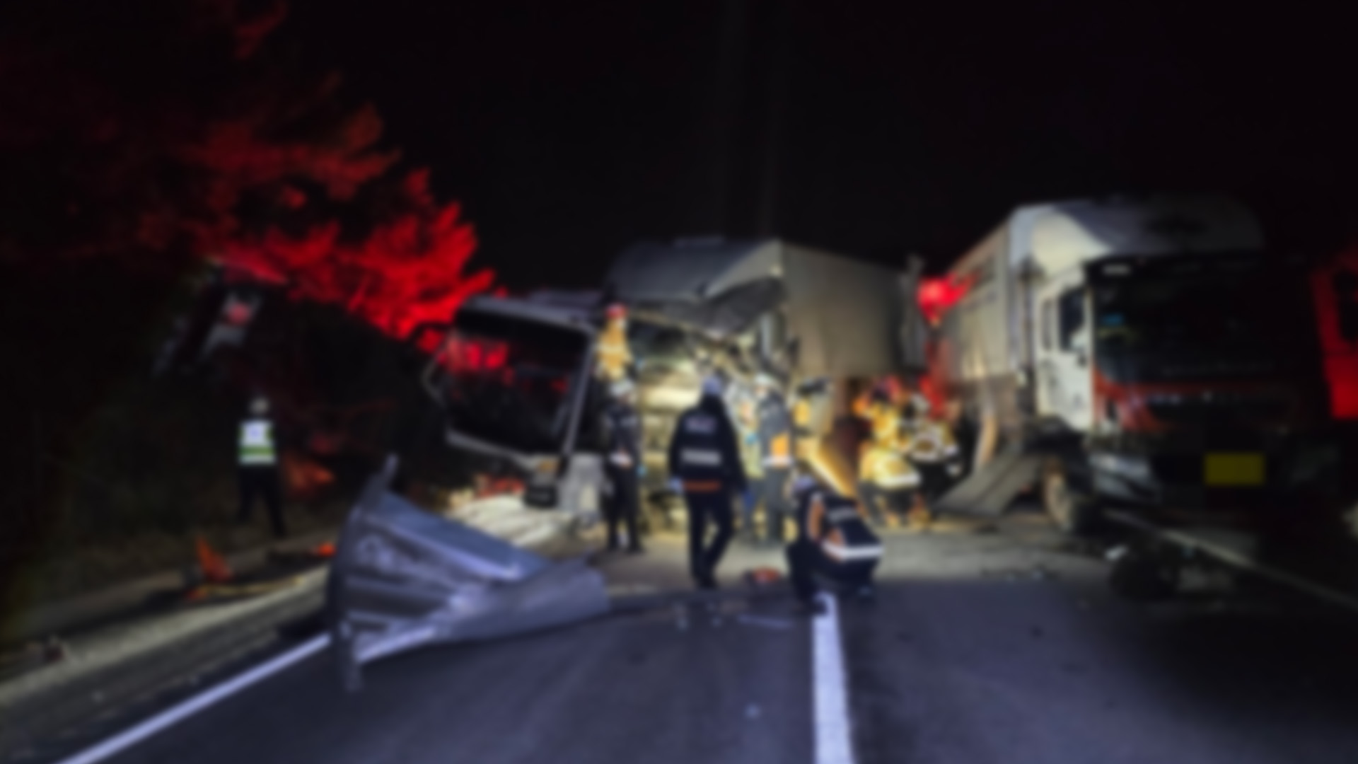 새벽 시간대 대전통영고속도로 교통사고.. 1명 부상