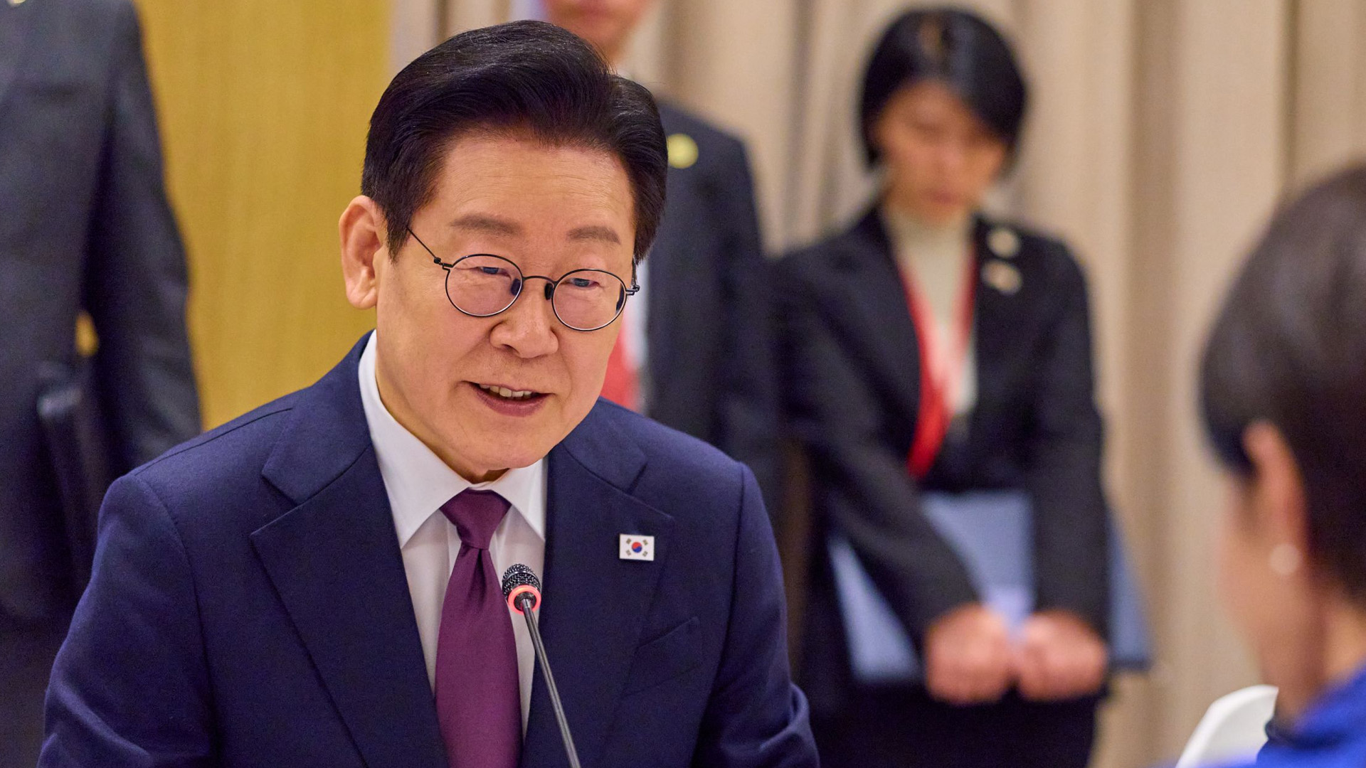 이 대통령, 잘한다 67%.. 취임 이후 최고치