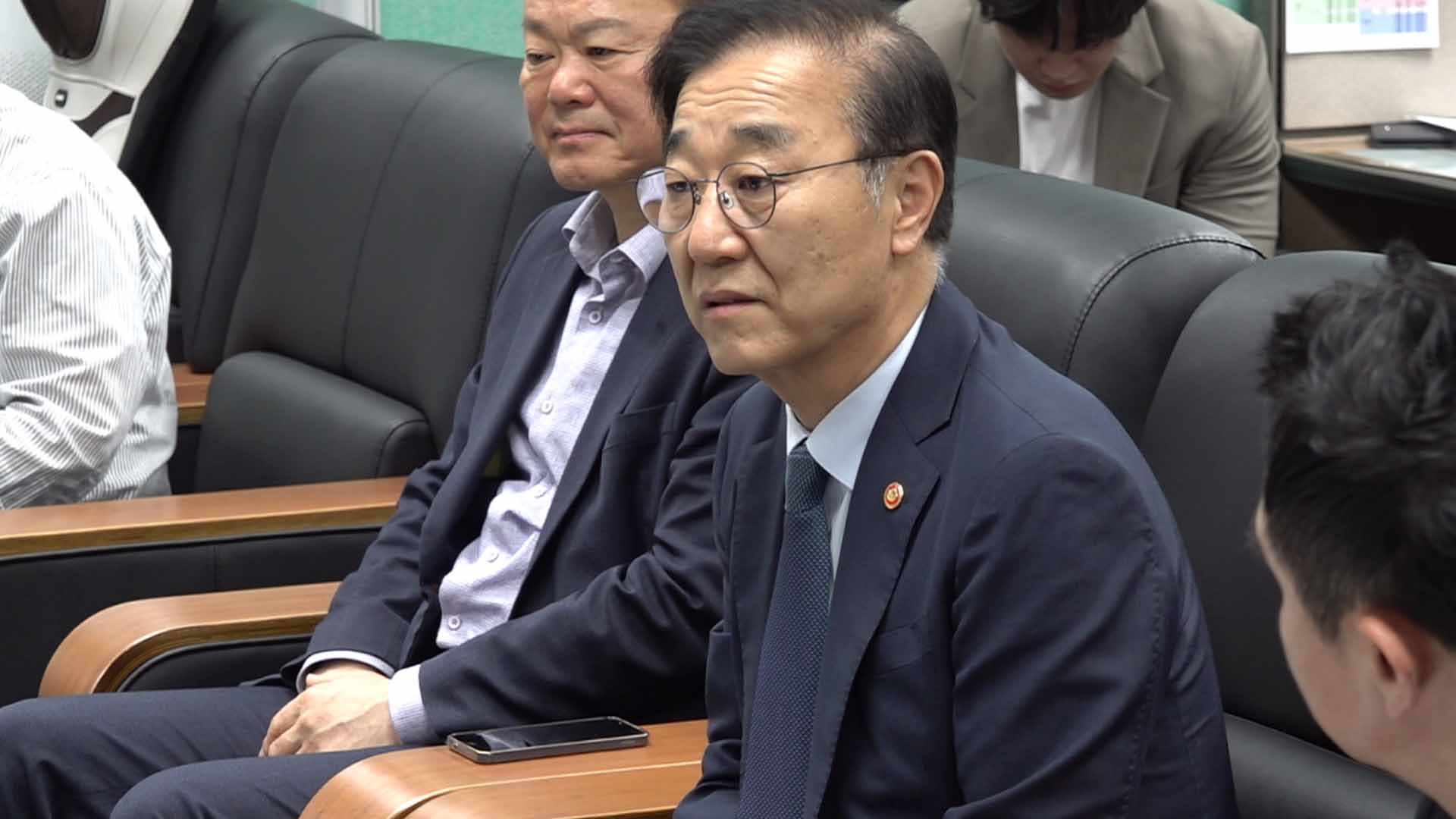김윤덕 