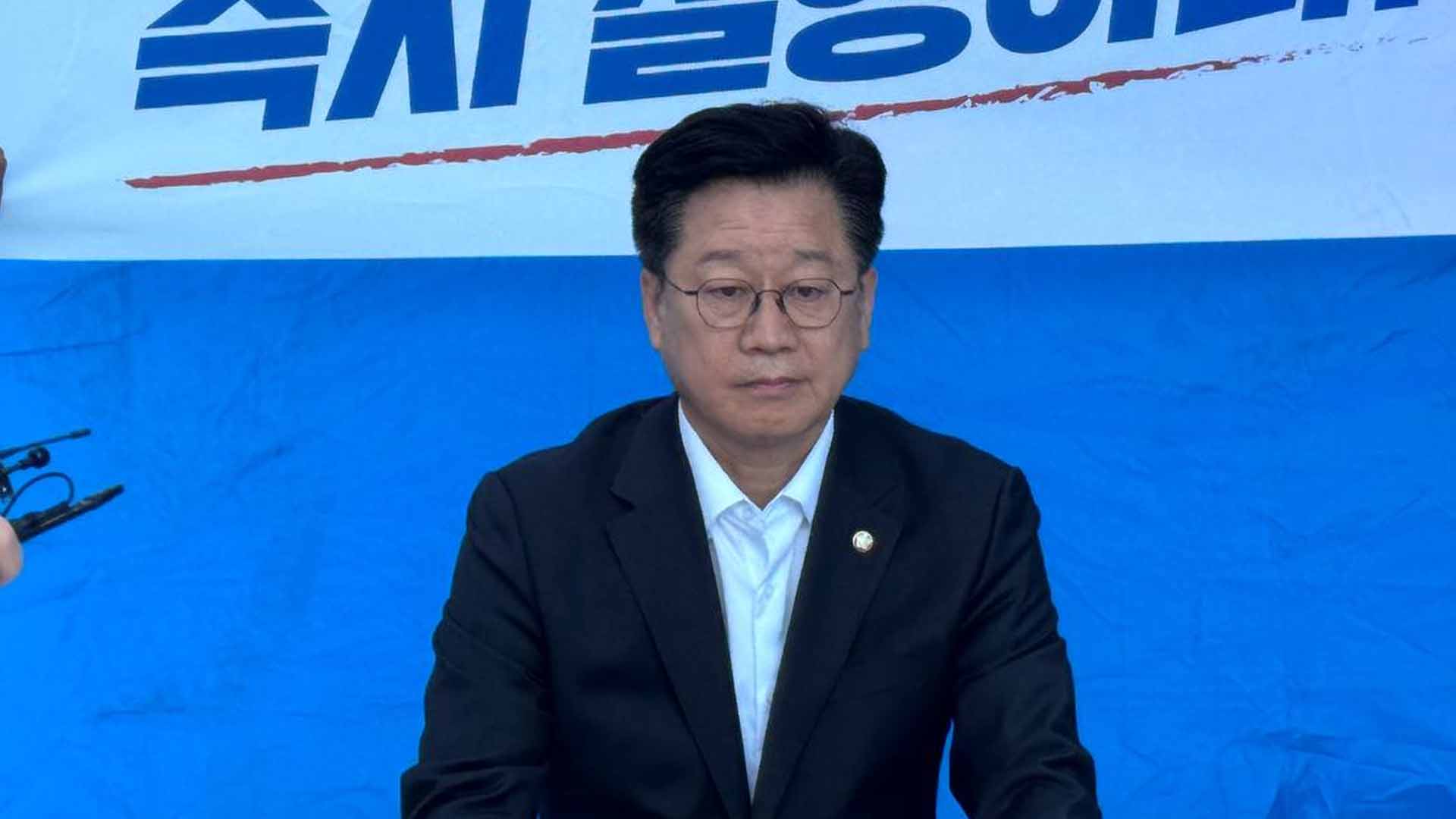 우원식 국회의장, 안호영 의원에게 단식 중단 요청