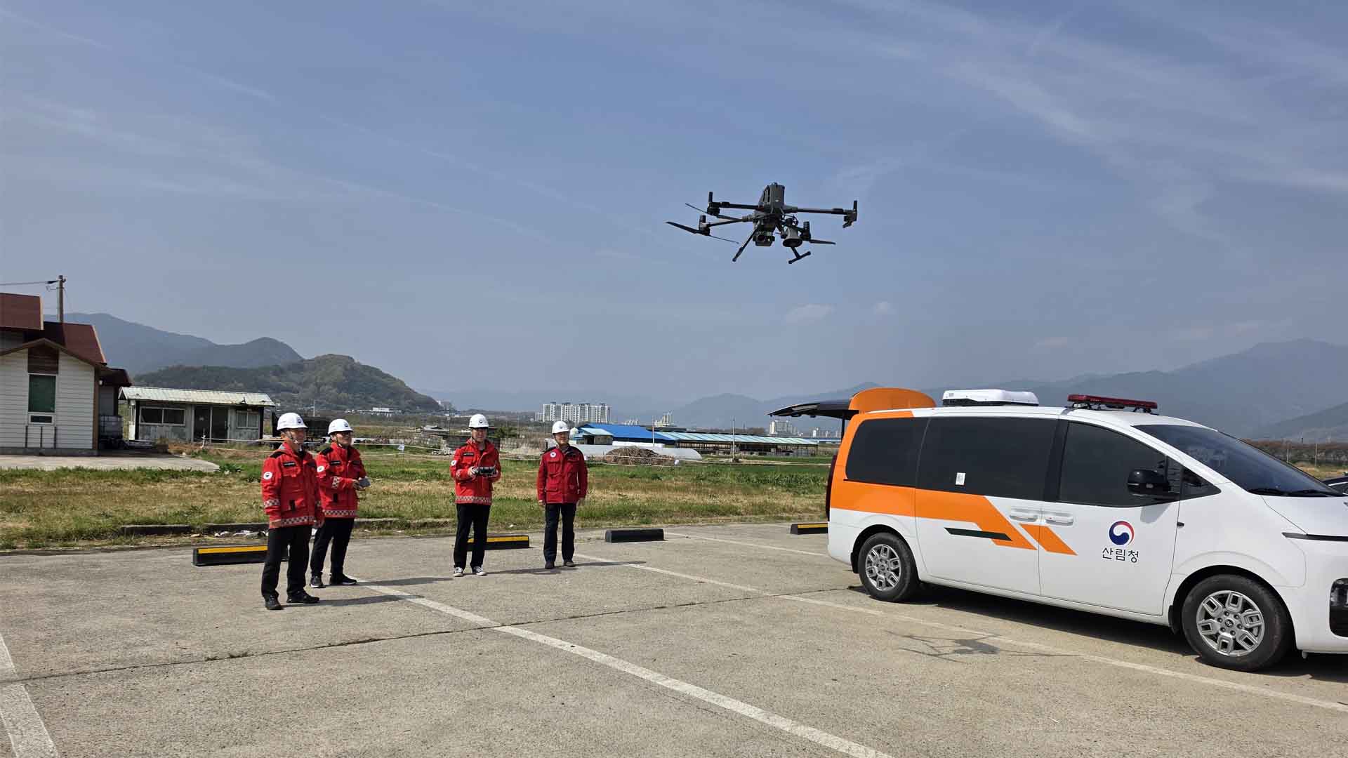산림청, 산불 예방 위해 드론 활용 경고 방송 추진