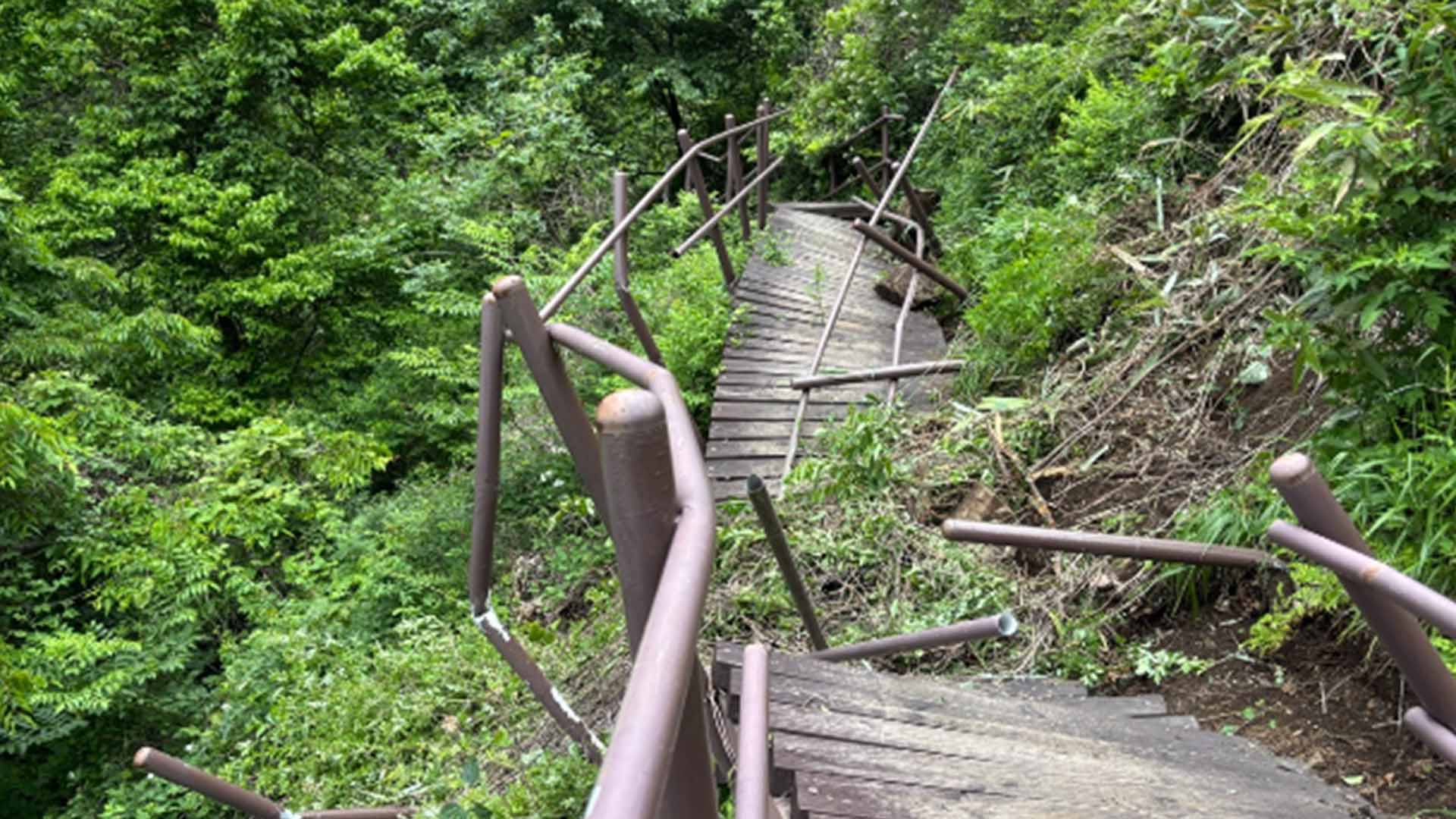지리산 삼곡교~구룡폭포 탐방로 통제.. 낙석 발생