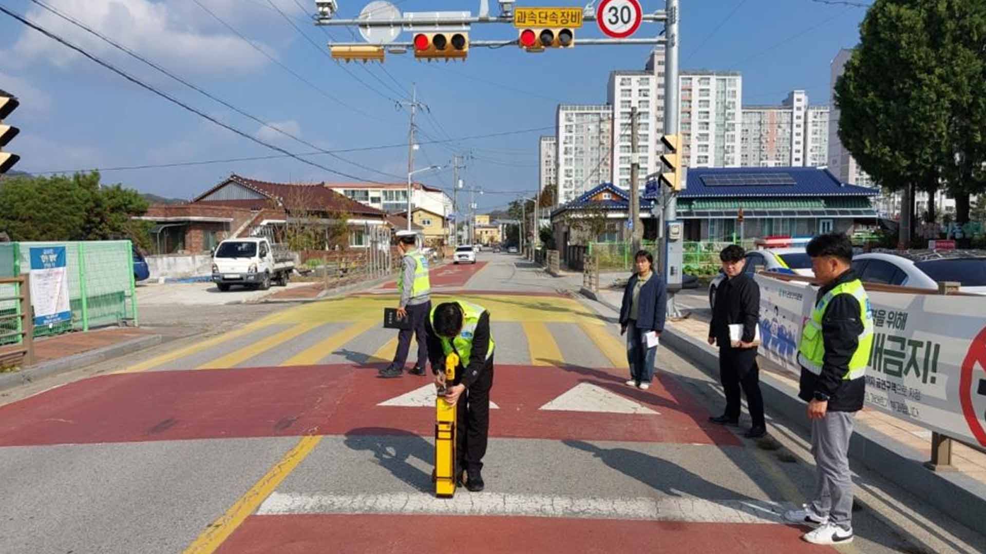 전북 경찰, 도로 차선 반사 성능 집중 점검