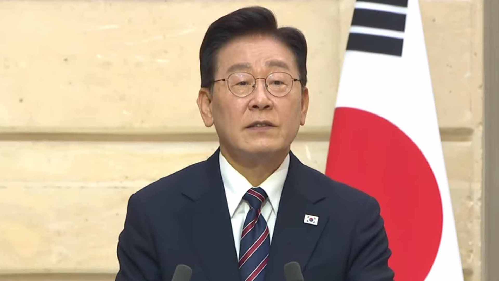 李 대통령 지지율 38%.. '갤럽' 조사도 최저치 경신 [갤럽]